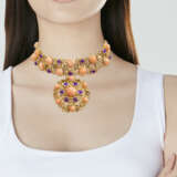 VAN CLEEF & ARPELS SUITE OF CORAL AND AMETHYST `R&#201;SILLE` JEWELLERY - photo 4