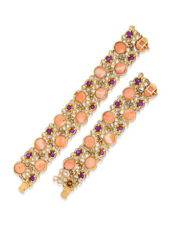 VAN CLEEF & ARPELS SUITE OF CORAL AND AMETHYST `R&#201;SILLE` JEWELLERY - photo 6