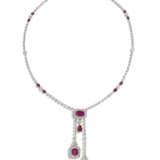 CARTIER EARLY 20TH CENTURY RUBY AND DIAMOND `LAVALLI&#200;RE` NECKLACE - Foto 1