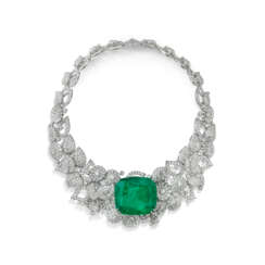 EMERALD AND DIAMOND NECKLACE MOUNTED BY VAN CLEEF &amp; ARPELS