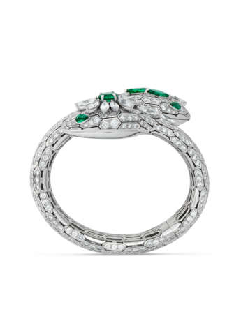 BULGARI DIAMOND AND EMERALD `SERPENTI` BRACELET-WATCH - фото 1