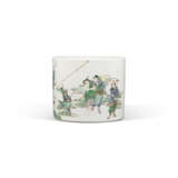 A FAMILLE VERTE `WATER MARGIN` BRUSH POT - photo 2