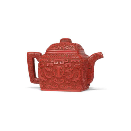 A VERY RARE CINNABAR LACQUER YIXING TEA POT - фото 2