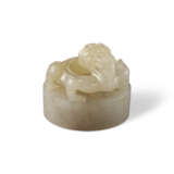 AN IMPERIAL GREENISH-WHITE JADE HUA NONG XUE JU SEAL - photo 1