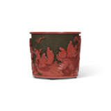 A RARE IMPERIAL CARVED CINNABAR LACQUER `LUOHAN` BRUSH POT - фото 2