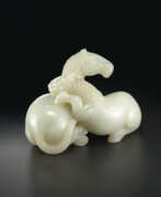 Dynastie Qing. A WHITE JADE HORSE GROUP