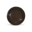 A BLACK LACQUER DISH - Prix ​​des enchères