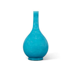 A VERY RARE TURQUOISE-GLAZED INCISED ‘DRAGON AND BAT’ BOTTLE VASE