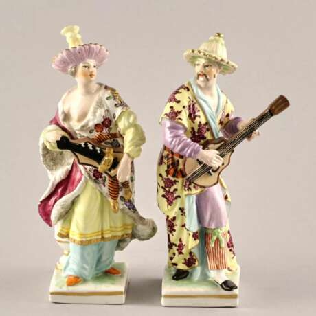 Porcelain pair Chinese Musicians. KPM. - Foto 3