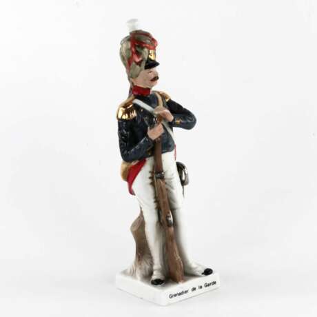 Porcelain figurine Soldier Grenadier De La Garde. Germany - photo 3