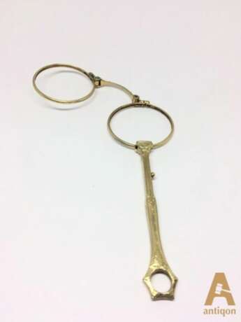 Lorgnette with leather case - photo 1