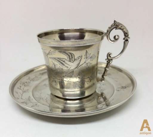 Coffee cup with saucer - photo 1