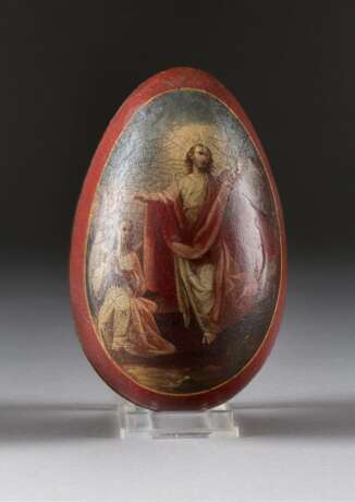 A LARGE LACQUERED EGG SHOWING THE ANASTASIS AND ST. ALEXANDER NEVSKY - photo 1