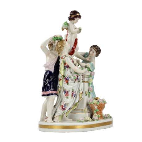 Porcelain group Young people with Cupid. - фото 2