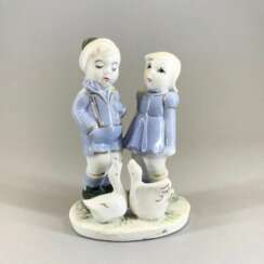 Porcelain figurine "Children with geese"