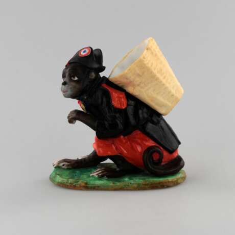 Porcelain pencil holder "Monkey in the shape of Napoleon". - photo 2