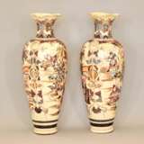 Pair of Japanese Satsuma floor vases. - фото 6