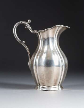 A LARGE SILVER PITCHER - photo 1