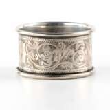 Six English silver napkin rings, in an original case. - photo 3