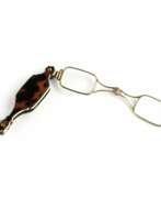 Аксессуары. Foldable tortoiseshell lorgnette.