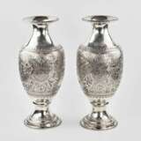 A pair of amphora-shaped Persian silver vases. - photo 2