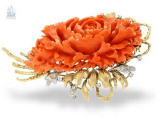 Brosche: besonders attraktive, hochwertige unikate vintage Korallenbrosche im floralen Stil, Handarbeit, vermutlich um 1960, mit Wertgutachten