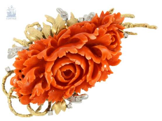 Brosche: besonders attraktive, hochwertige unikate vintage Korallenbrosche im floralen Stil, Handarbeit, vermutlich um 1960, mit Wertgutachten - Foto 2