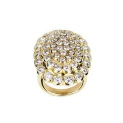 18K yellow gold ring with diamonds.