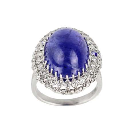 Ring in 18K white gold with tanzanite, cabochon cut, and loose diamonds. - photo 4