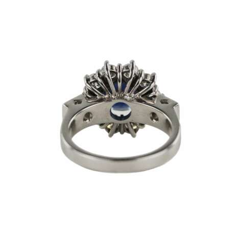 18k gold ring with diamonds and natural sapphire. - photo 6