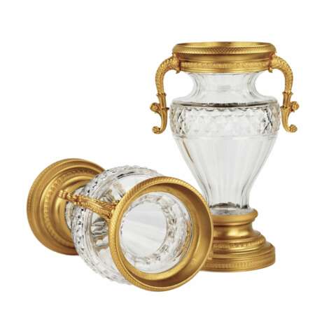 Pair of crystal vases with gilt bronze. End of the 19th century. - Foto 4