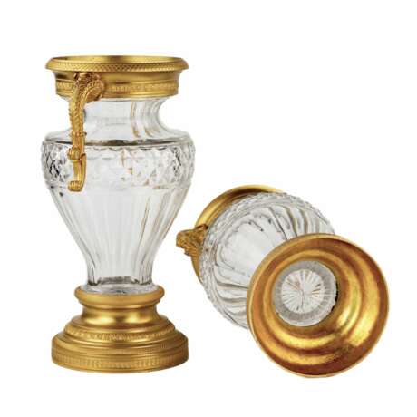 Pair of crystal vases with gilt bronze. End of the 19th century. - Foto 5