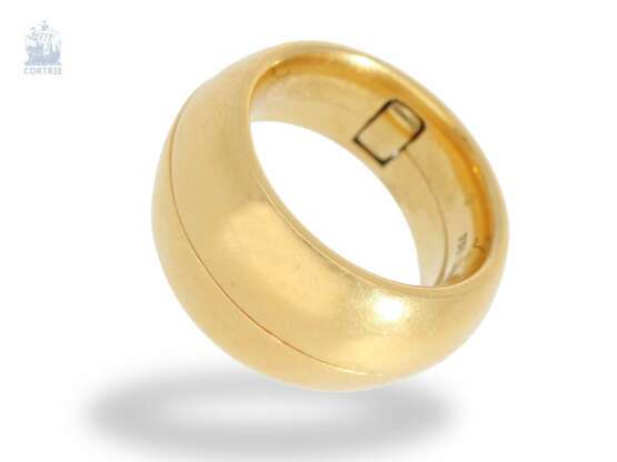 Ring: breiter, extrem schwerer und ausgefallener Designer-Goldschmiedering aus dem Hause Wempe "Amor Manet-Tempus Fugit" - фото 2