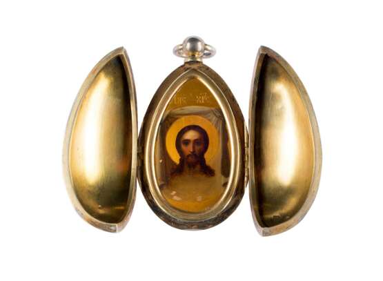 A LACQUERED SILVER-GILT EASTER EGG SHOWING THE MANDYLION - photo 1