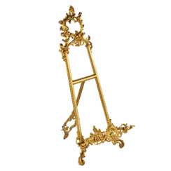 Table easel in gilded bronze in the Rococo style.