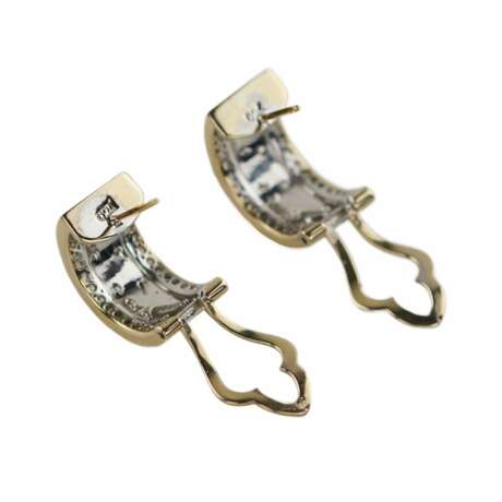 Ribbon, semicircular, two-tone gold earrings, 750 assay value, with diamonds. 13.28 gr. - Foto 3