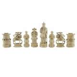 A beautiful set of Chinese ivory chess pieces. The turn of the 19th-20th centuries. - Foto 4