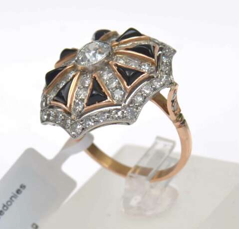 Gold and platinum ring with diamonds and chalcedony Gold Other style 21th century - photo 1