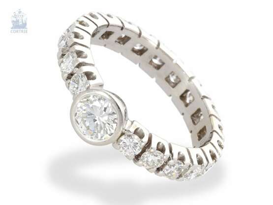 Ring: äußerst ausgefallener Brillant-Damenring im Memoire-Stil, ca. 1,65ct - photo 1