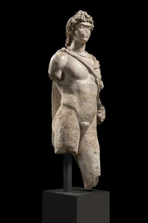 A ROMAN LIMESTONE FIGURE OF ANTINOUS - Foto 3