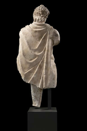 A ROMAN LIMESTONE FIGURE OF ANTINOUS - Foto 6