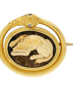 Камеиное стекло. A ROMAN AGATE CAMEO WITH A DOG