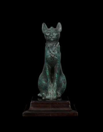 AN EGYPTIAN BRONZE CAT - Foto 3