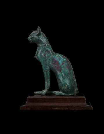 AN EGYPTIAN BRONZE CAT - Foto 5