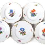 5 Meissen-Teller, Bunte Blume 3 mit Goldrand, Altozier, Schwertermarke mit 2 Schleifstrichen, Dm. 15,5 cm - photo 1