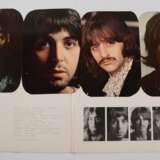 "The Beatles", Weißes Album Nr. 0131350, Doppelalbum, SMO 2051/2052, Electrola G.m.b.H, Köln-Braunsfeld, Printed and made in Germany by Heinrich Nicolaus G.m.b.H., mit 4 Farbfotos (Ränder beschnitten), Cover un… - photo 2