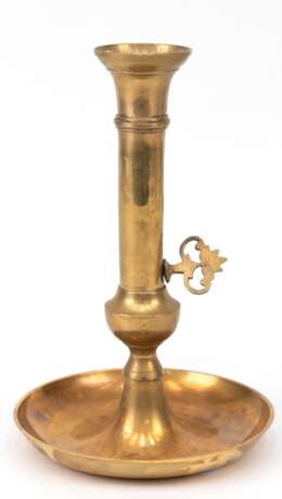 Biedermeier-Schiebeleuchter, Messing, 1-kerzig, Tellerfuß, H. 21,5 cm - photo 1