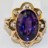 Ring, GG 585, ca. 7,1 g, Amethyst ca. 1,5 x 1,1 cm, 8 Brillanten ca. 0,24 ct., RG 56, Innendurchmesser 17.8 mm - photo 1