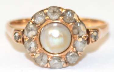 Ring, wohl um ca. 1880-1900, Akoya-Perle ca. 5,5 mm, GG 750 geprüft, 3,6 g, Diamanten ca. 0,60 ct., RG 56, Innendurchmesser 17,8 mm