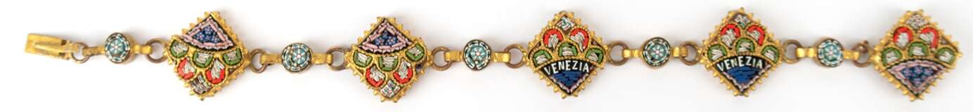 Armband "Millefiori“, 2 Glieder bezeichnet mit “Venezia", Italien um ca. 1880/ 90, guter Zustand, keine Fehlstellen, 1Glied rückseitig mit alter Reparaturstelle, Länge ca. 19 cm - photo 1